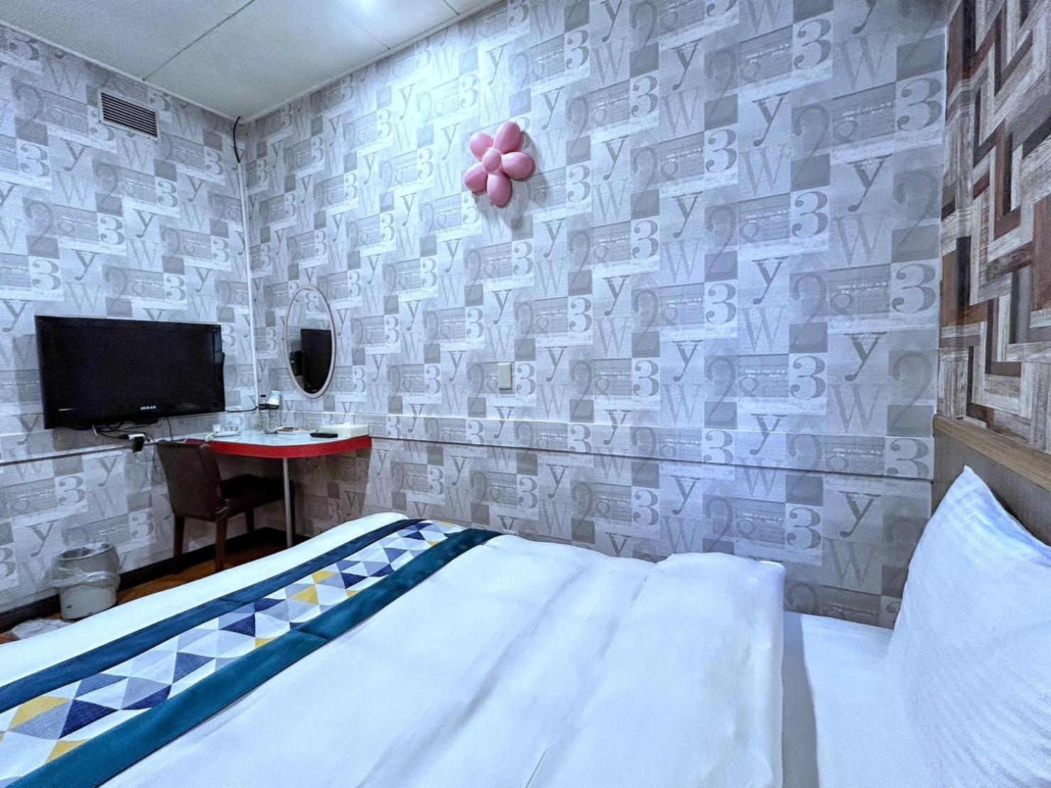 Fulong Hotel Чжунли Экстерьер фото